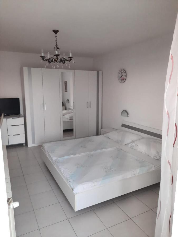 Nina&Niki Apartment Novi Vinodolski Ngoại thất bức ảnh